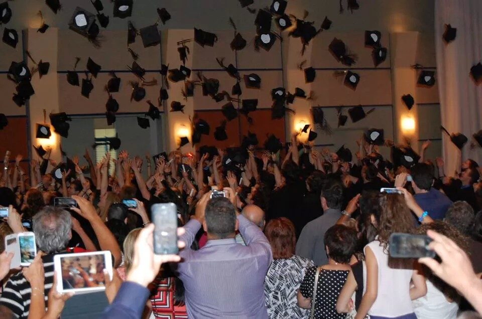 Cérémonie de graduation dans la grande salle du CCTB